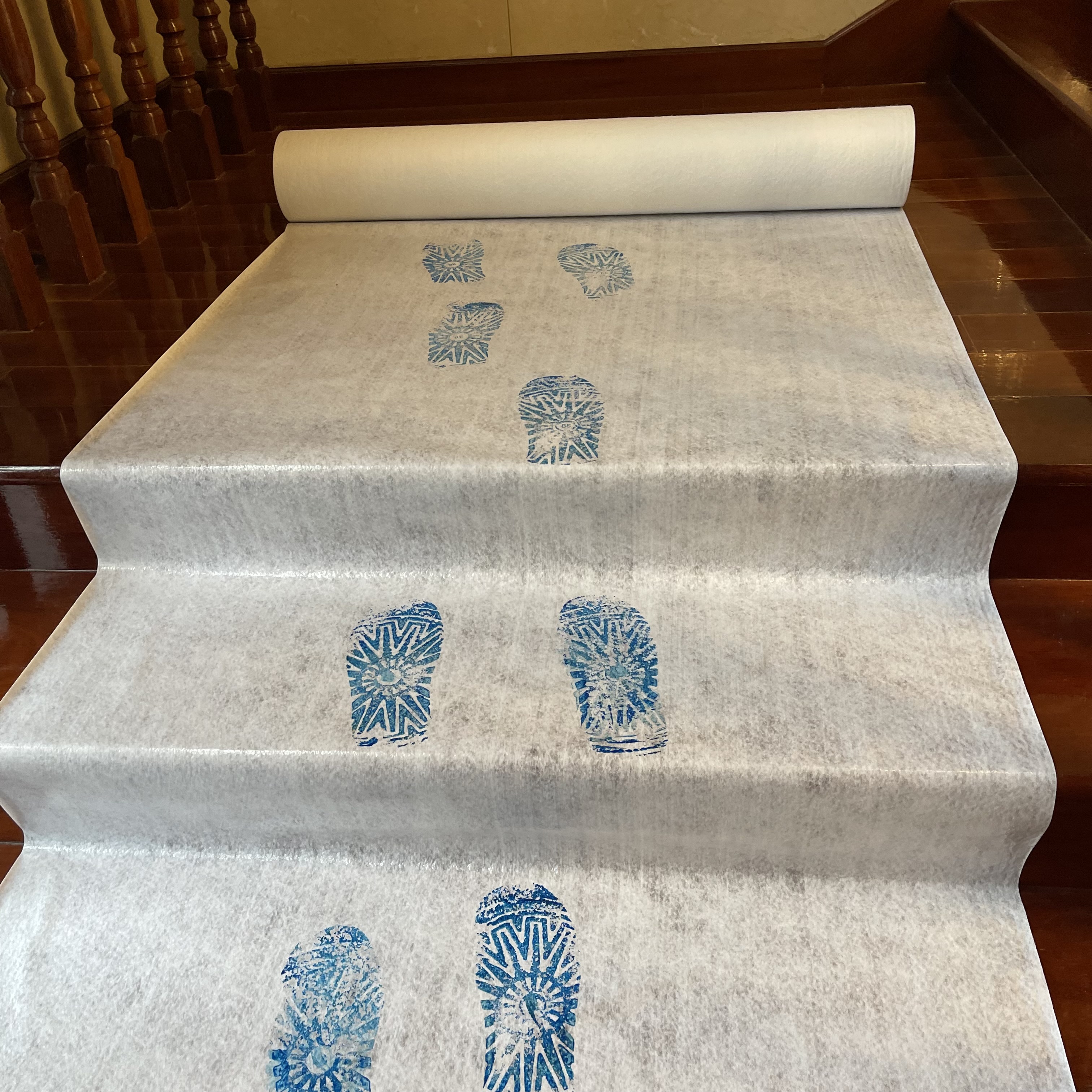  Waterproof Self Adhesive Anti-Slip Floor Protection Mat White Sticky Felt Nonwoven Painter Felt